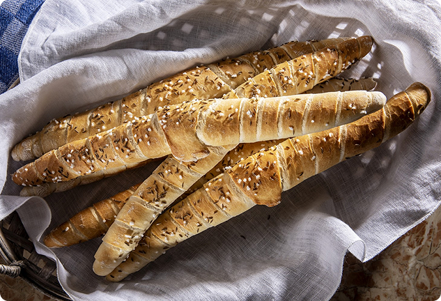 Brot, Brötchen, süßes Gebäck in der Bäckerei Reingruber